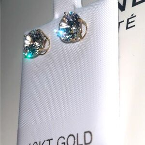 Elegant 10KT Gold Stud Earrings! Real gold! Unisex!